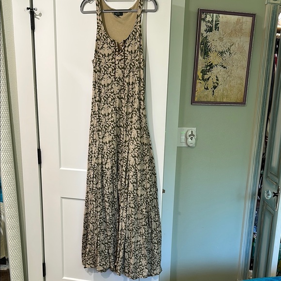 Ralph Lauren Dresses & Skirts - Ralph Lauren green and tan Sleeveless Maxi dress